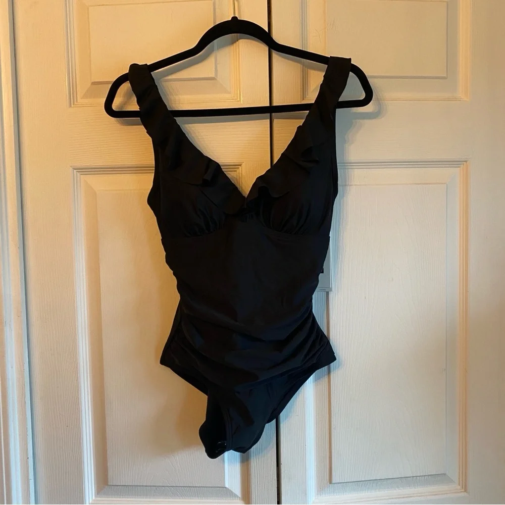 DKNY ruffle strap one-piece swimsuit BLACK small - Picture 1 of 3